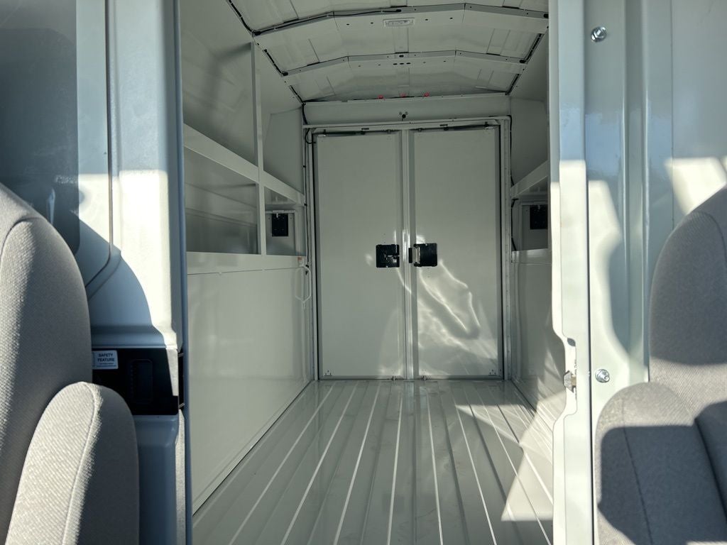 2026 Ford E-350SD Base Cutaway