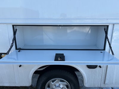 2026 Ford E-350SD Base Cutaway