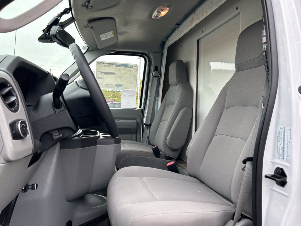 2027 Ford E-450SD Base