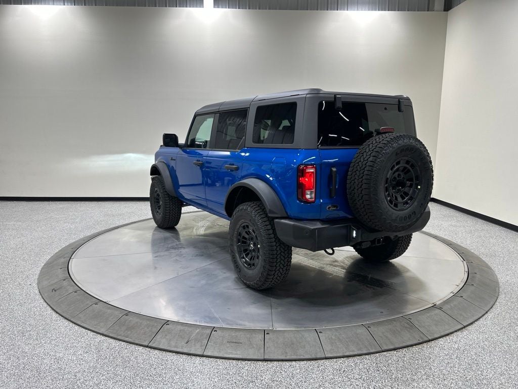 2026 Ford Bronco Big Bend Custom Garage