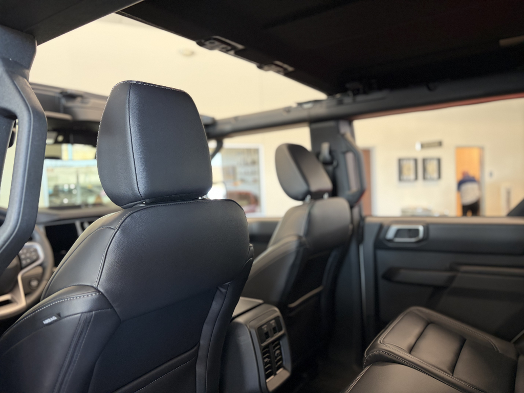 2026 Ford Bronco RTR Outer Banks