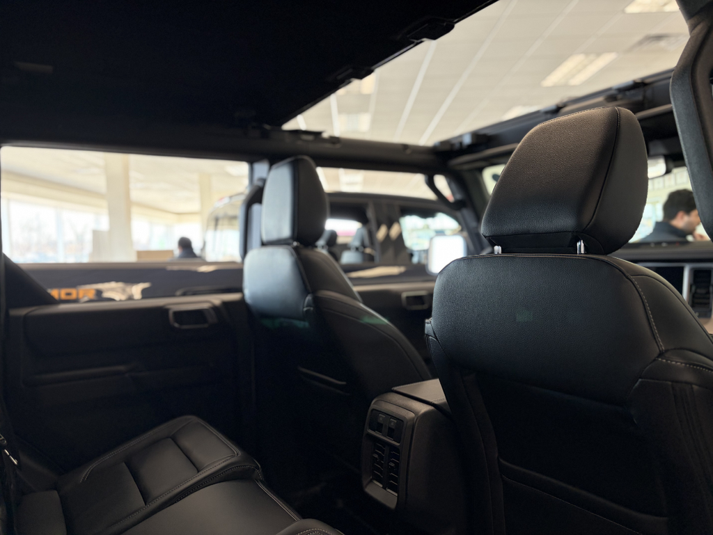 2026 Ford Bronco RTR Outer Banks