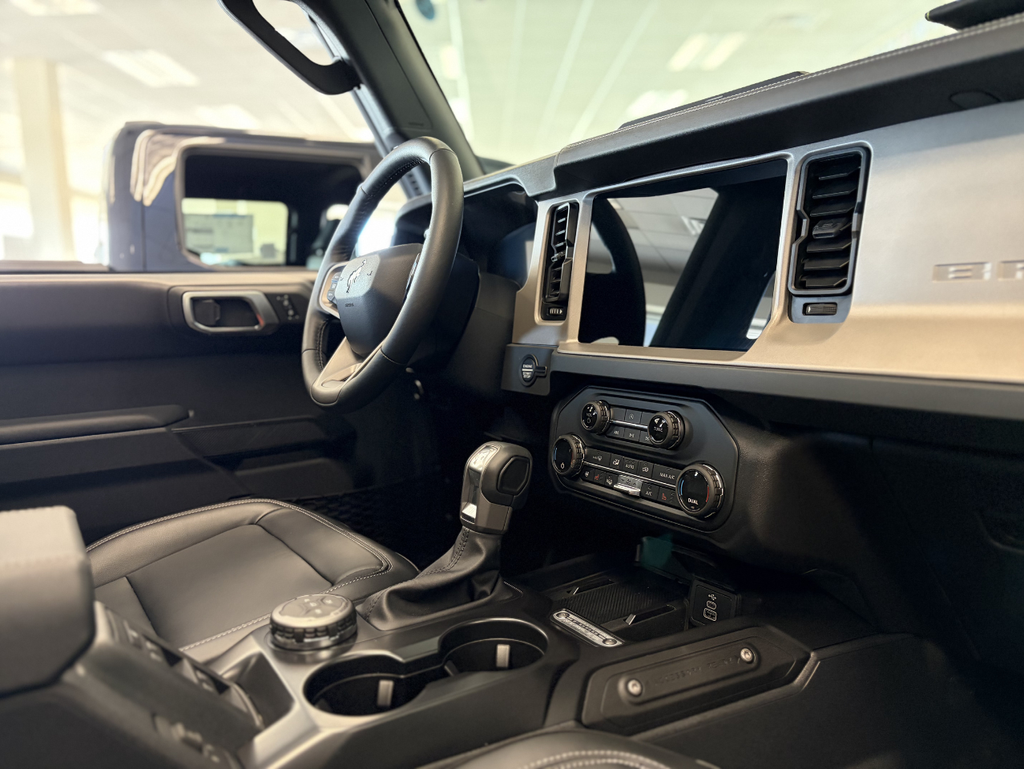 2026 Ford Bronco RTR Outer Banks