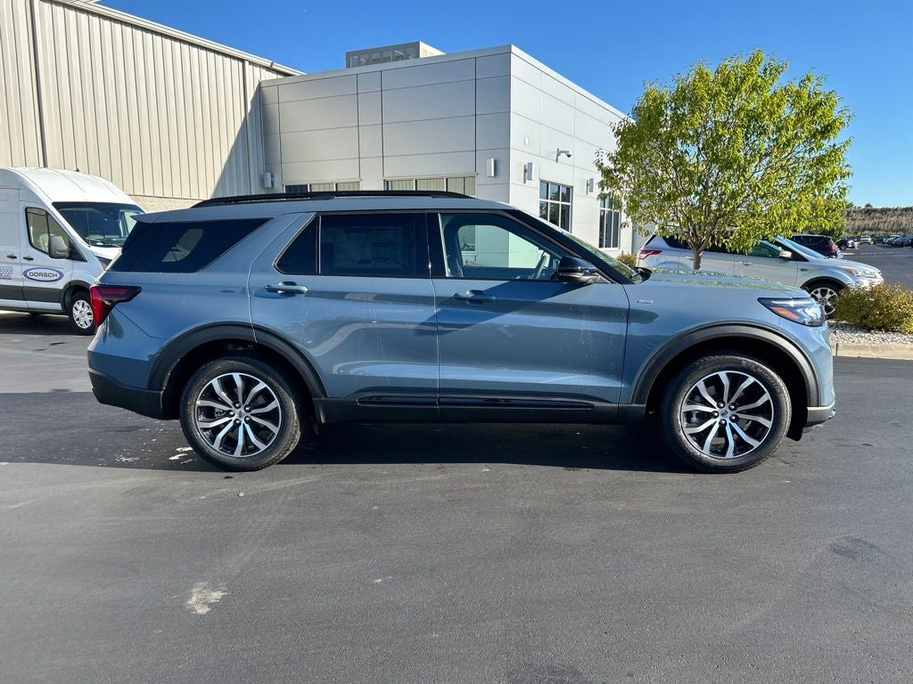 2027 Ford Explorer ST-Line