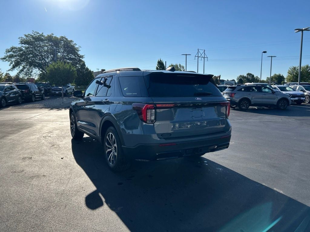 2027 Ford Explorer ST-Line