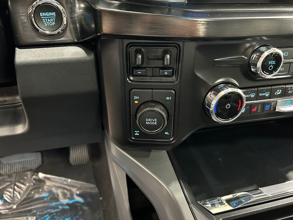 2027 Ford F-250SD Black Widow