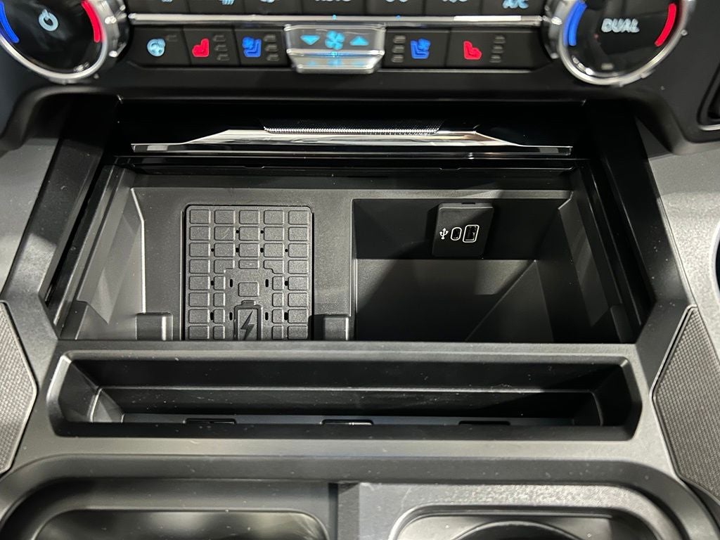 2027 Ford F-250SD Black Widow