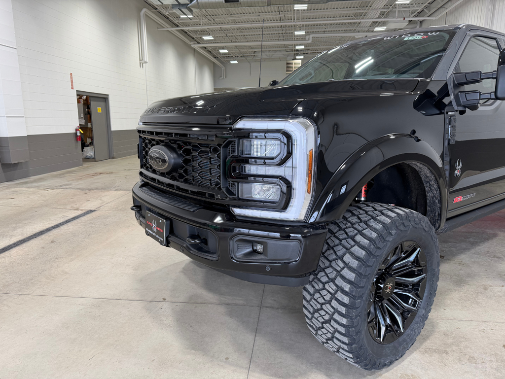 2026 Ford F-250SD Black Widow