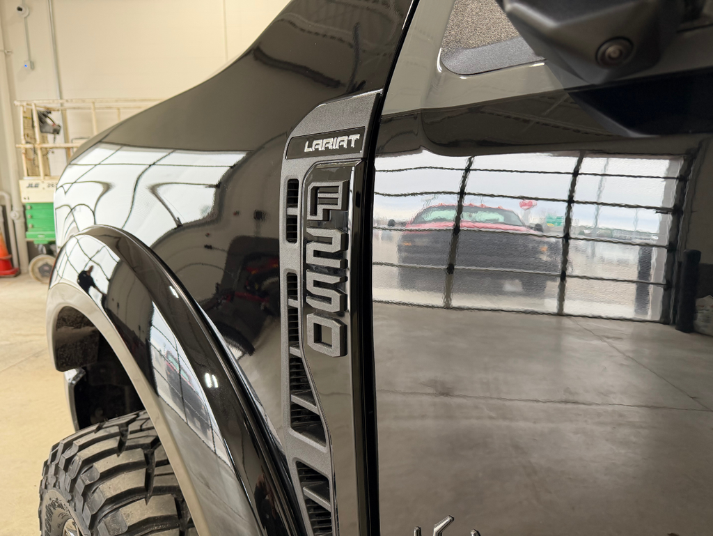 2026 Ford F-250SD Black Widow