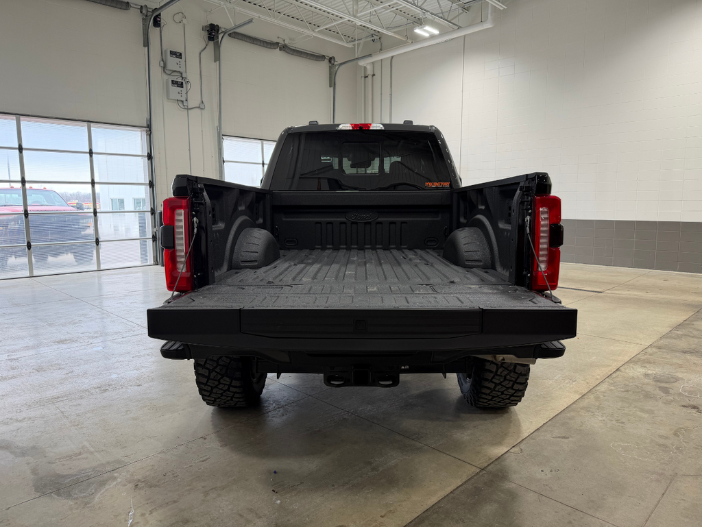 2026 Ford F-250SD Black Widow