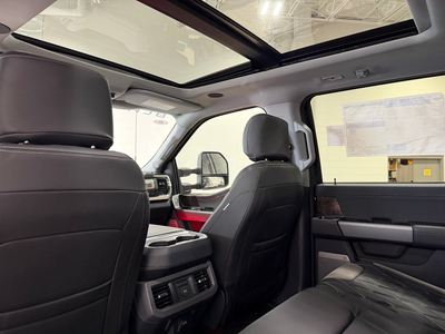 2026 Ford F-250SD Black Widow