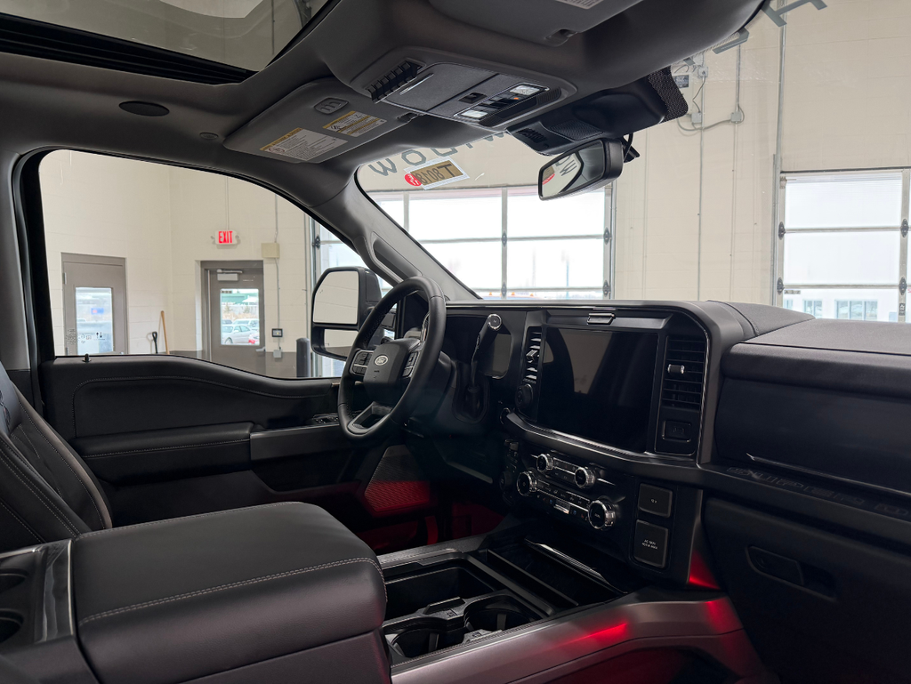 2026 Ford F-250SD Black Widow