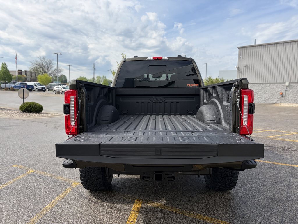 2026 Ford F-250SD Black Widow