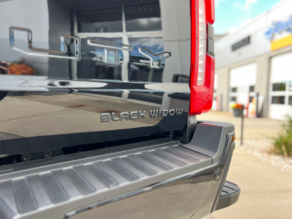 2026 Ford F-250SD Black Widow