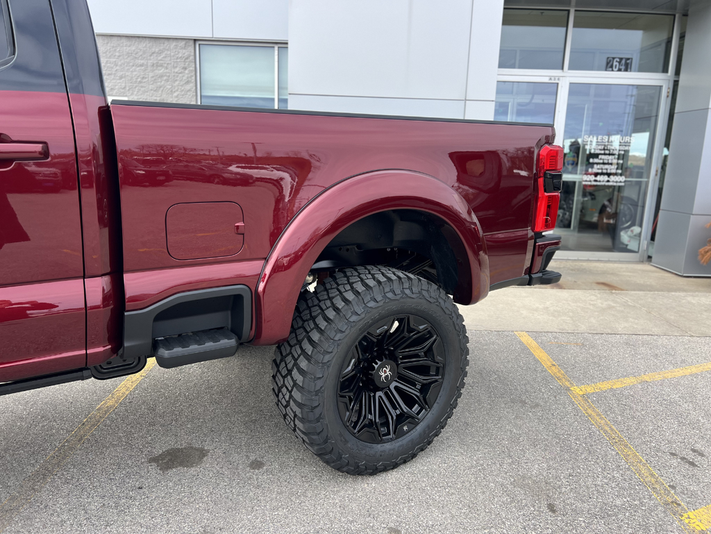 2026 Ford F-250SD Black Widow
