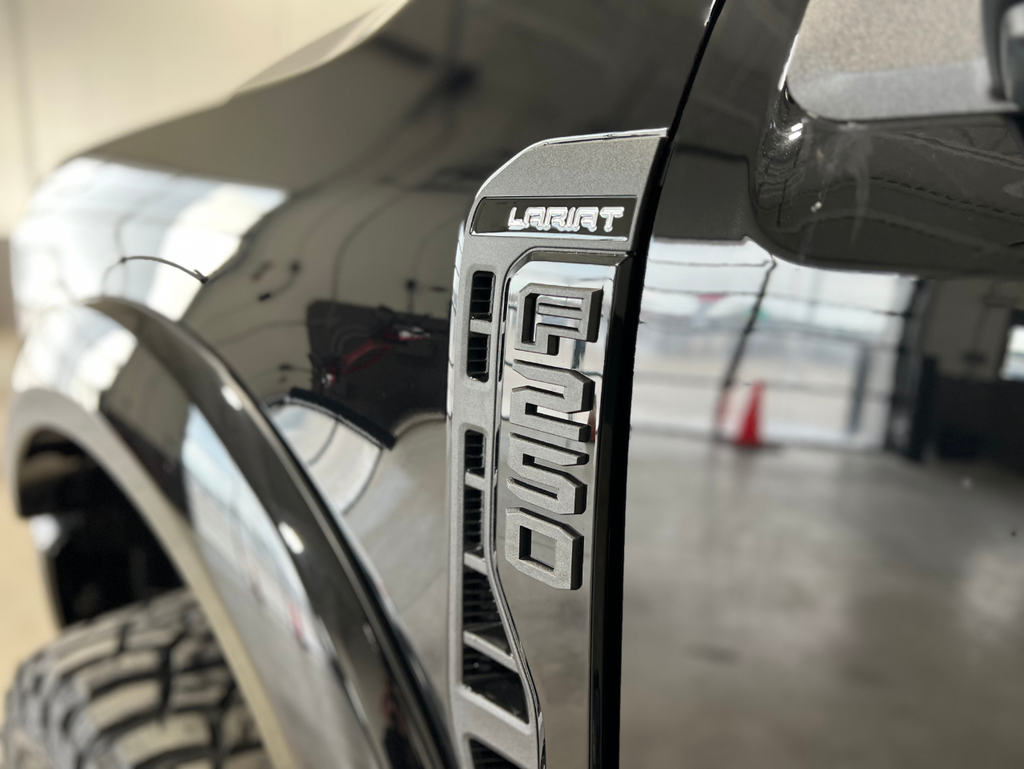 2026 Ford F-250SD Black Widow