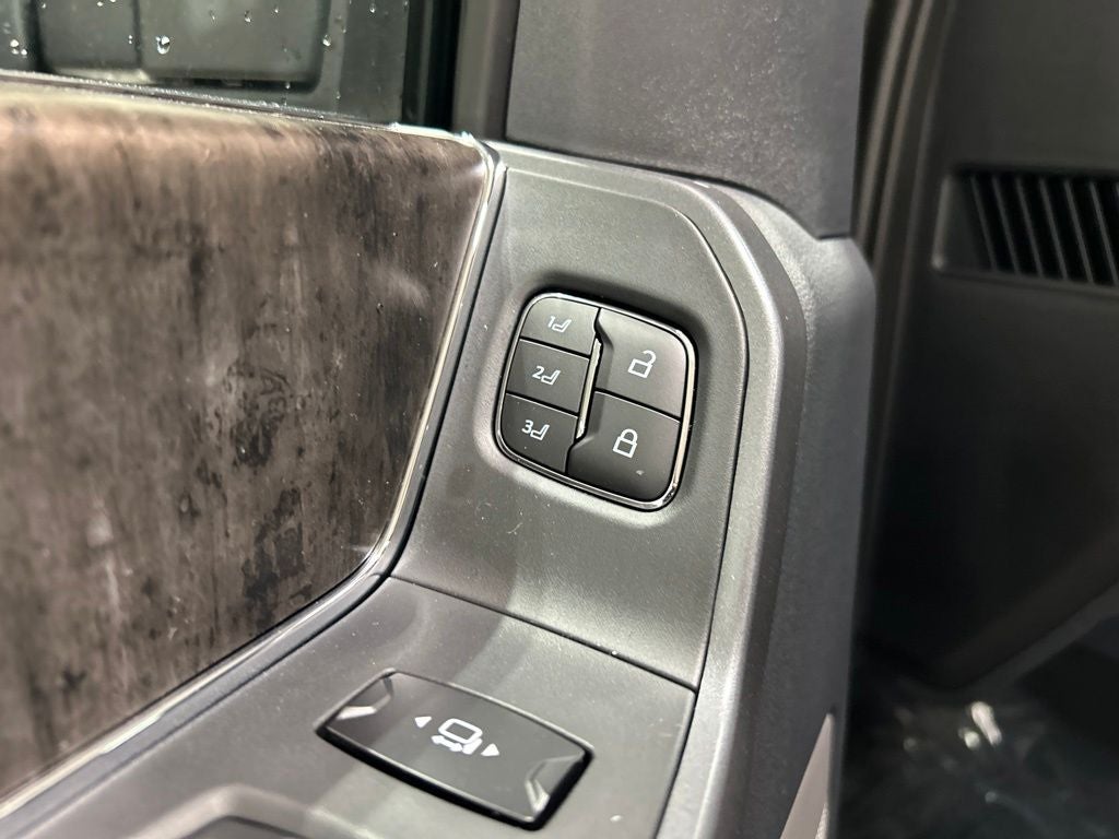 2027 Ford F-250SD Lariat