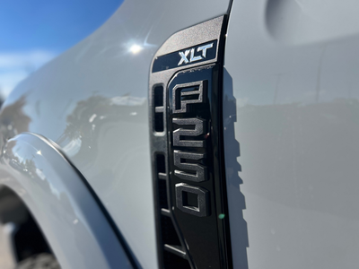 2026 Ford F-250SD Black Widow