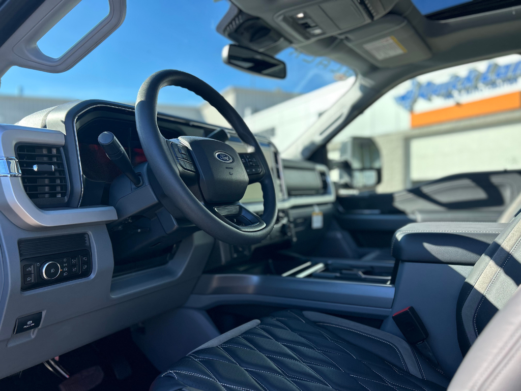 2026 Ford F-250SD Black Widow