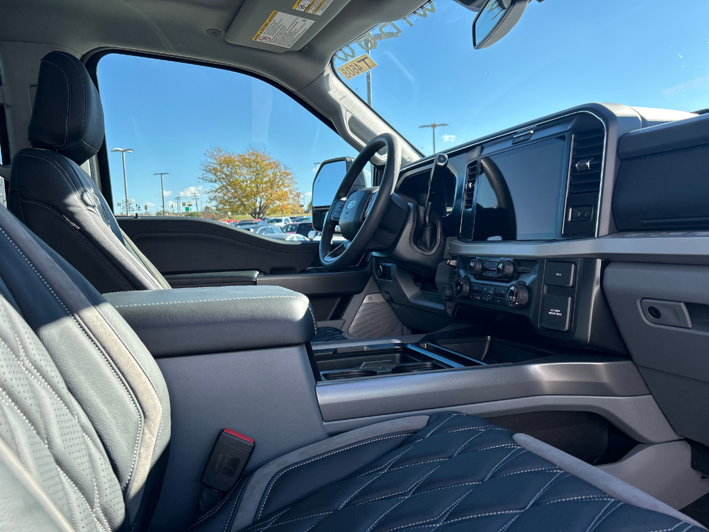 2026 Ford F-250SD Black Widow