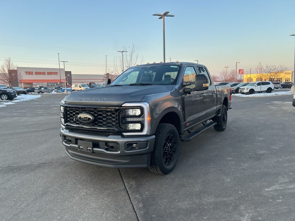 2026 Ford F-350SD Lariat