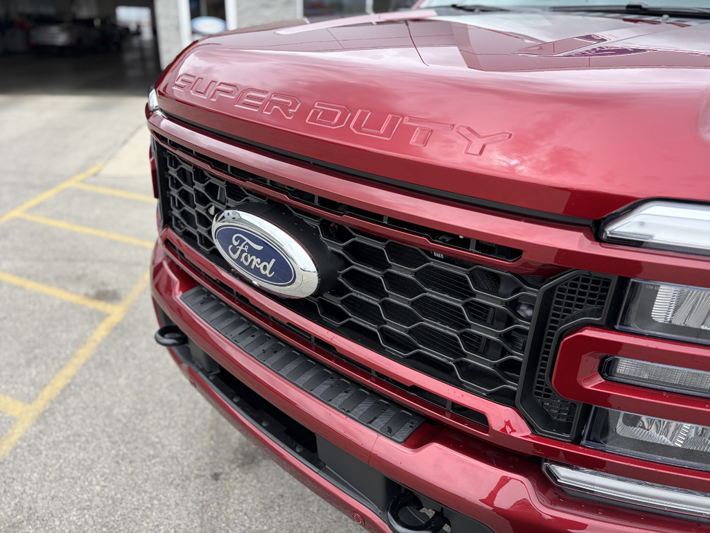 2026 Ford F-350SD Black Widow DRW