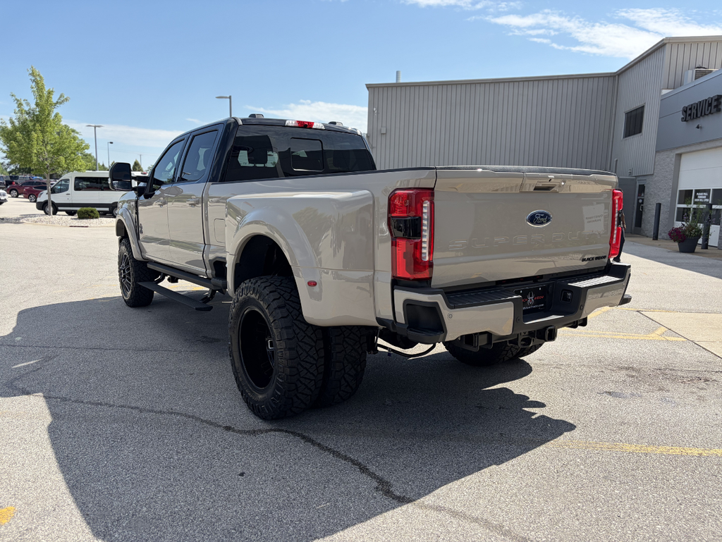 2026 Ford F-350SD Black Widow DRW