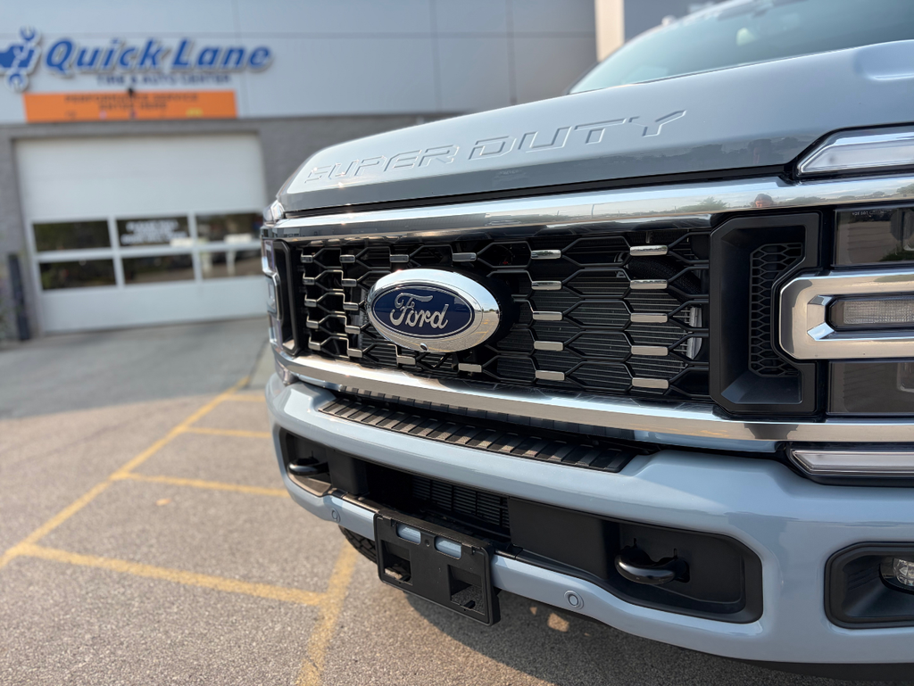2026 Ford F-350SD Black WIdow DRW