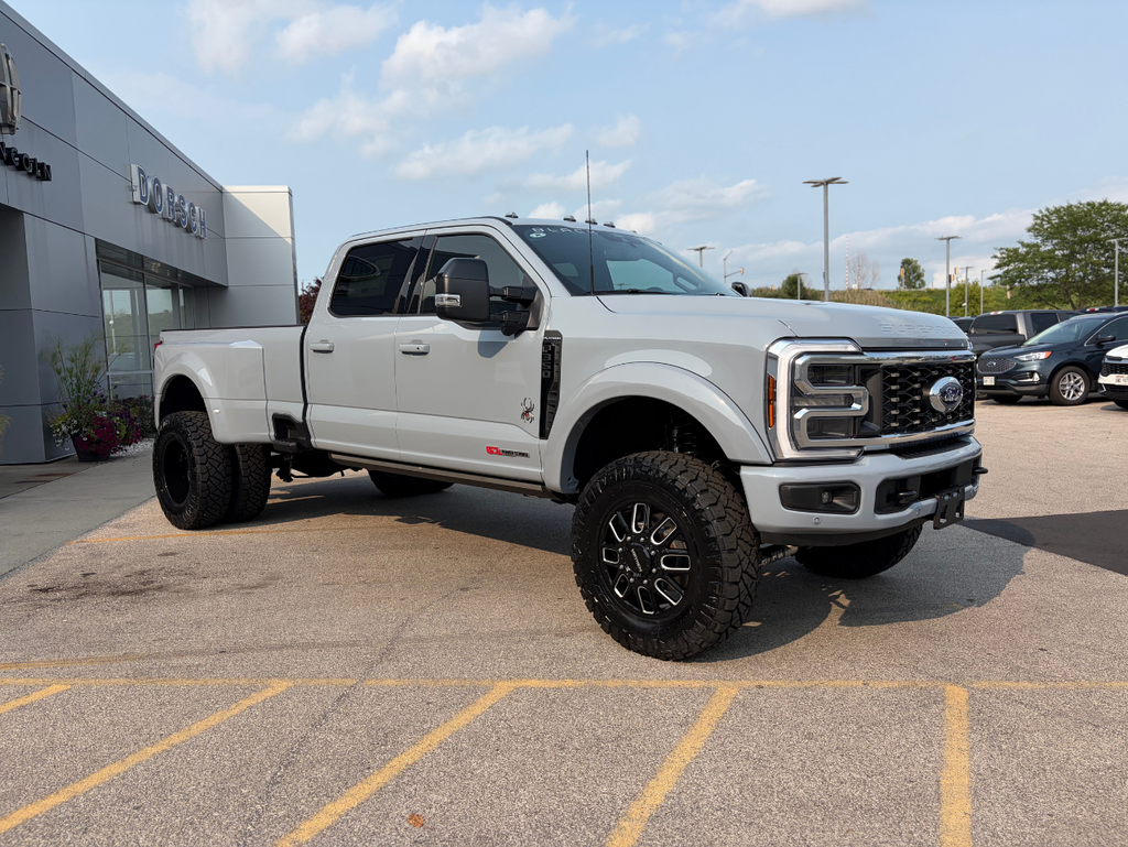 2026 Ford F-350SD Black WIdow DRW