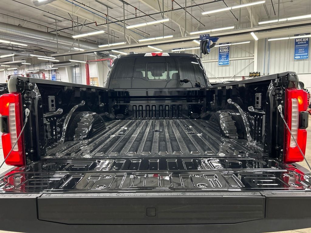 2026 Ford F-350SD Lariat DRW