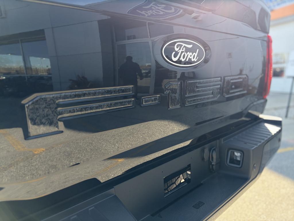 2026 Ford F-150 XLT Outlaw