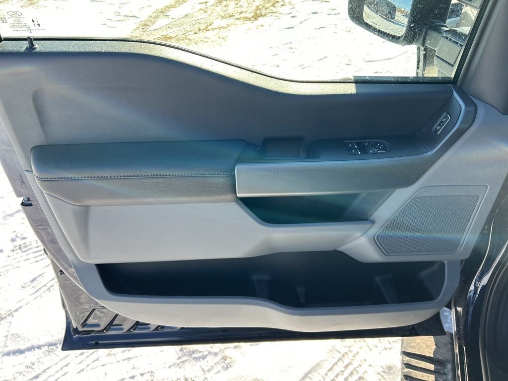 2025 Ford F-350SD XL w/ Boss Plow