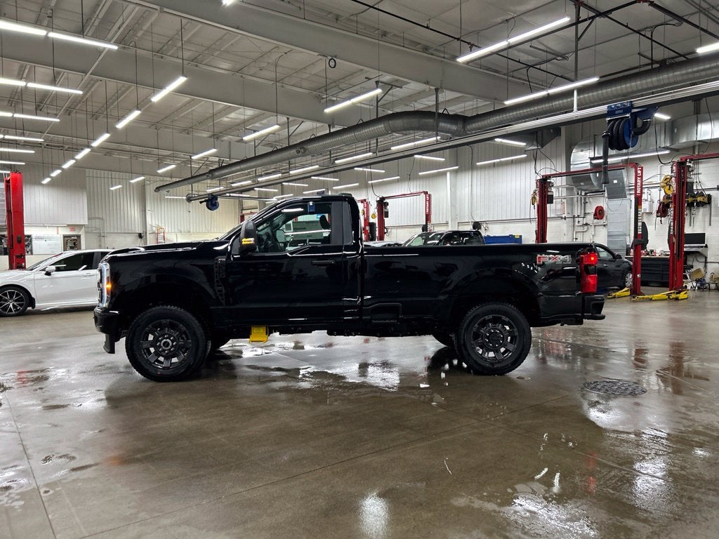 2027 Ford F-350SD XL