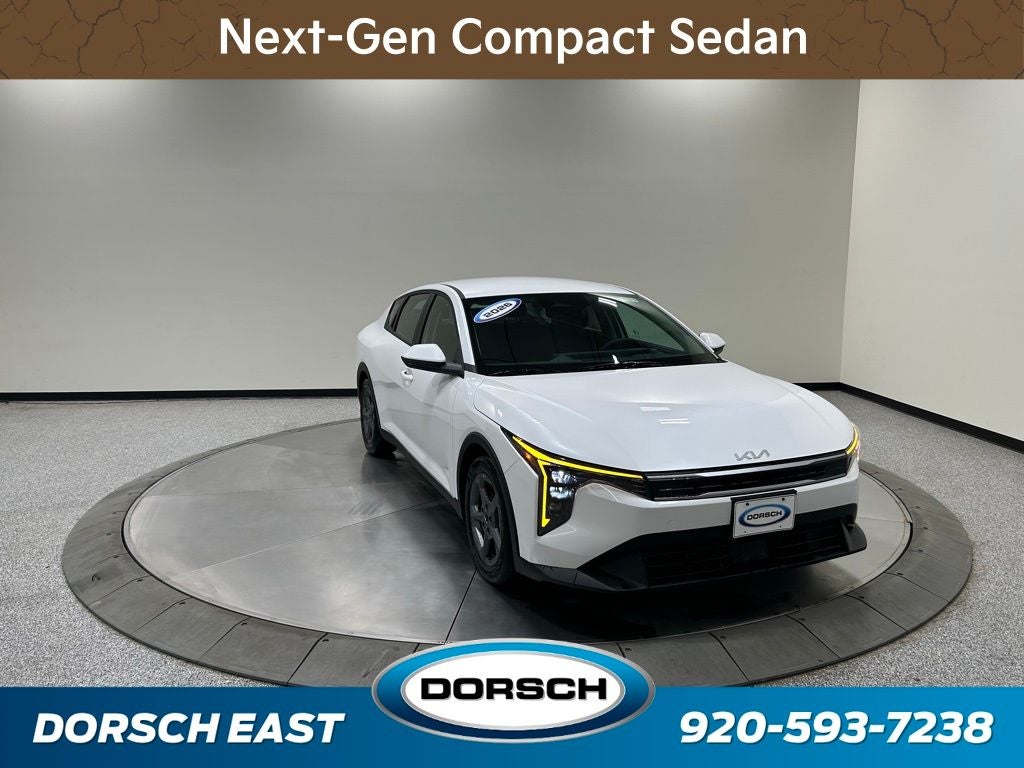 2026 Kia K4 LXS
