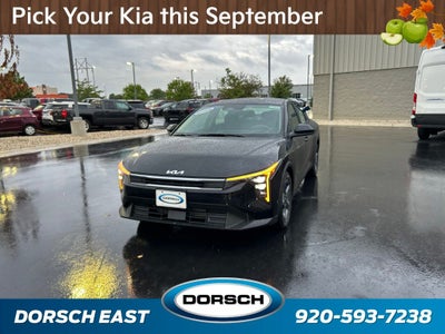 2026 Kia K4 LXS