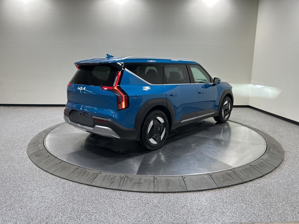 2026 Kia EV9 Wind