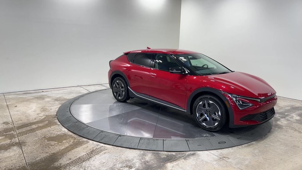 2025 Kia EV6 Light