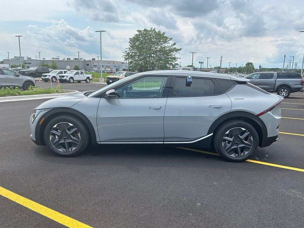 2026 Kia EV6 Light