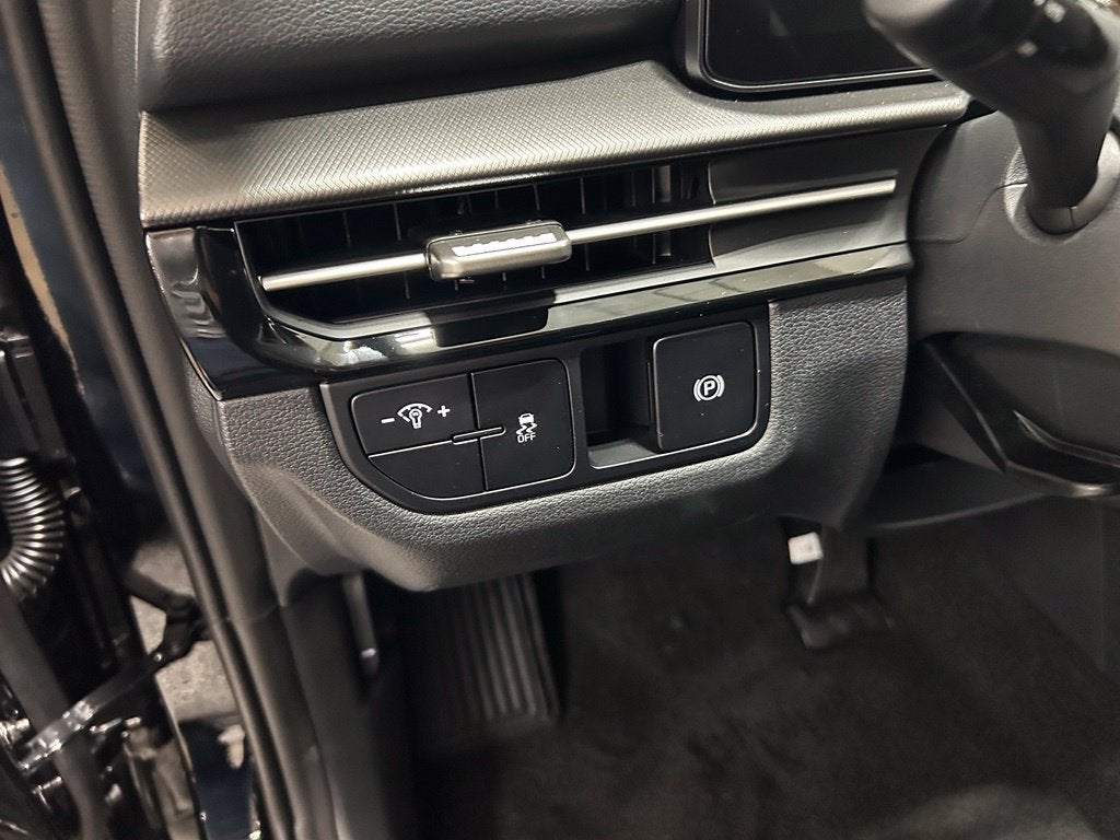 2027 Kia Sportage LX