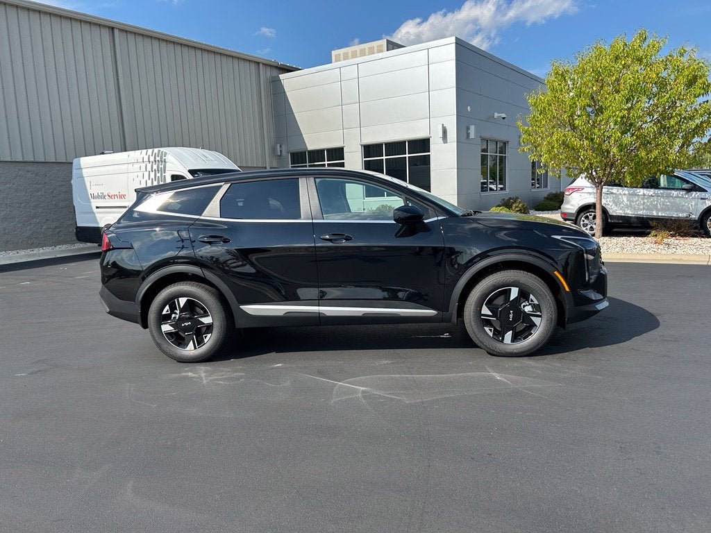 2027 Kia Sportage LX