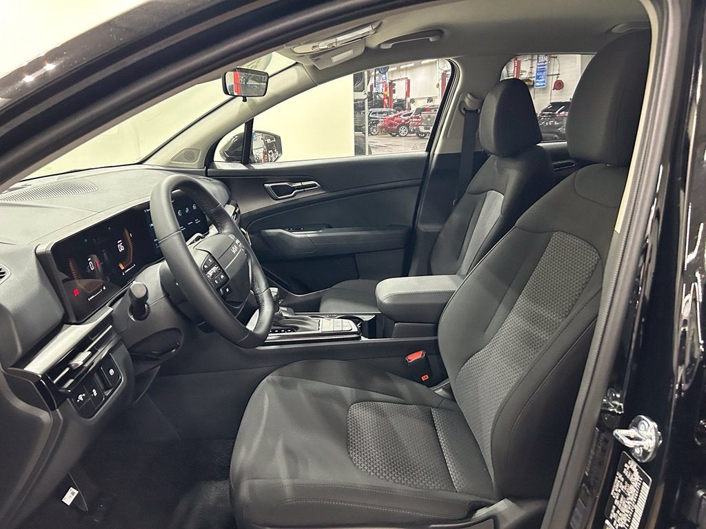 2027 Kia Sportage LX