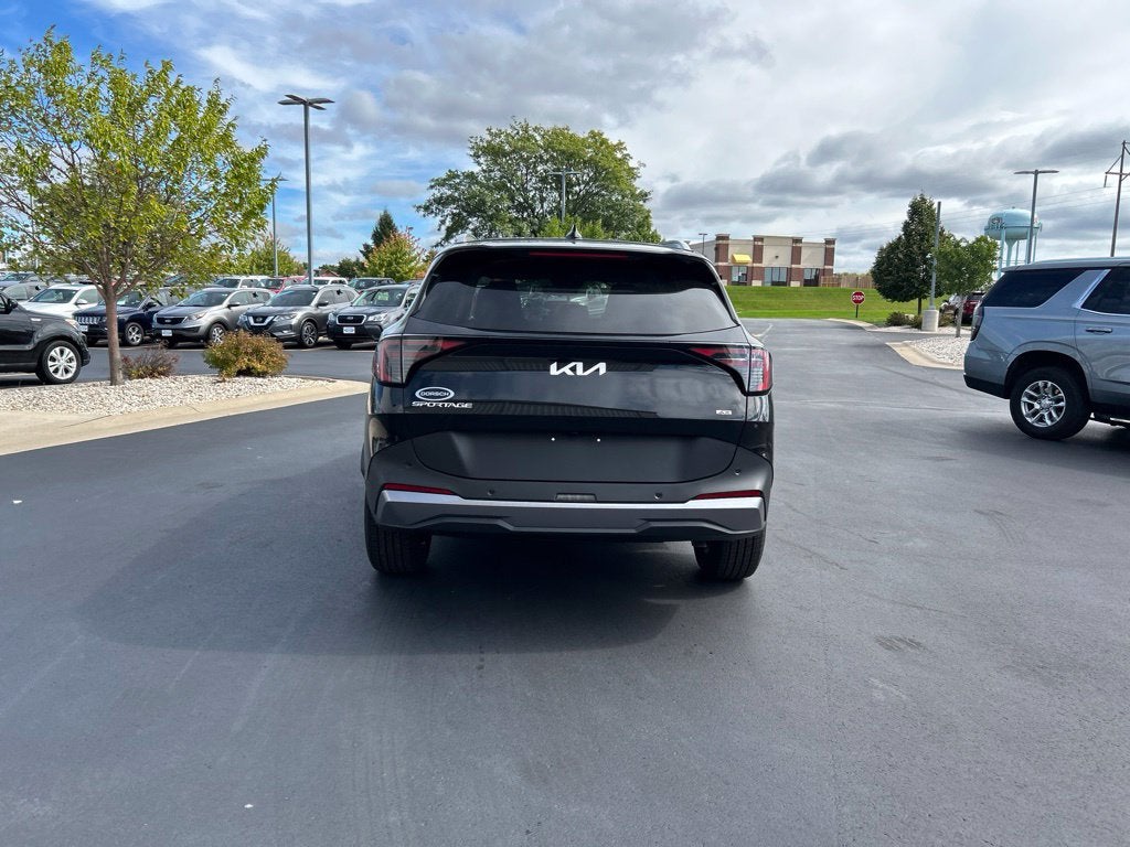 2027 Kia Sportage EX