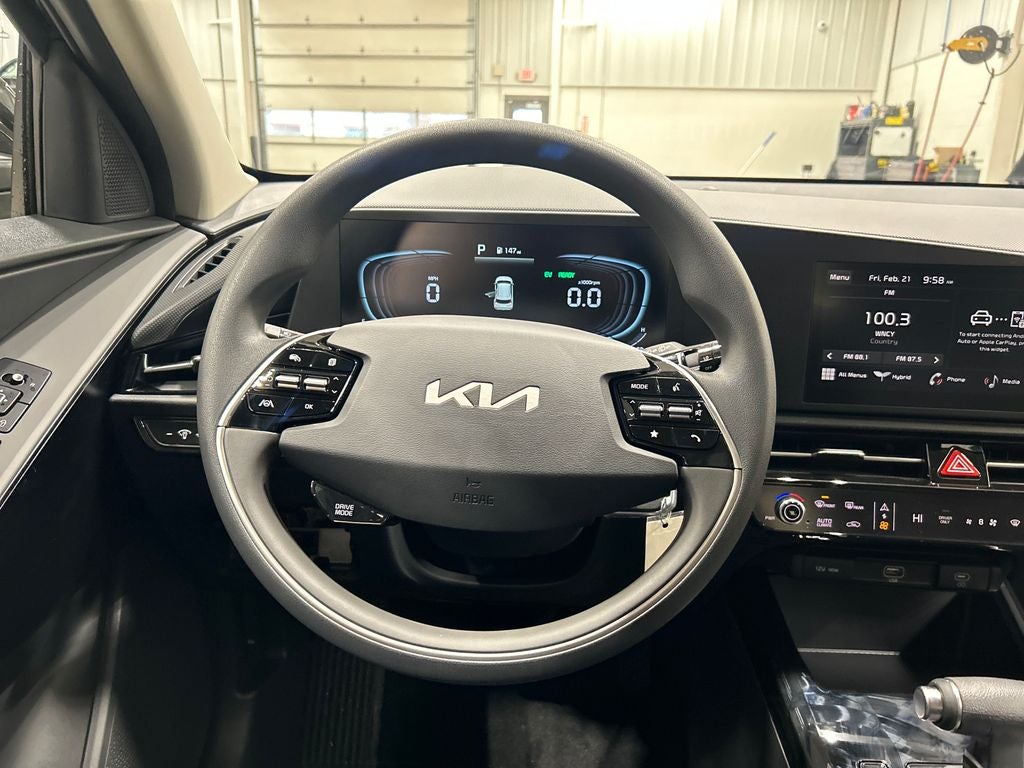 2025 Kia Niro LX