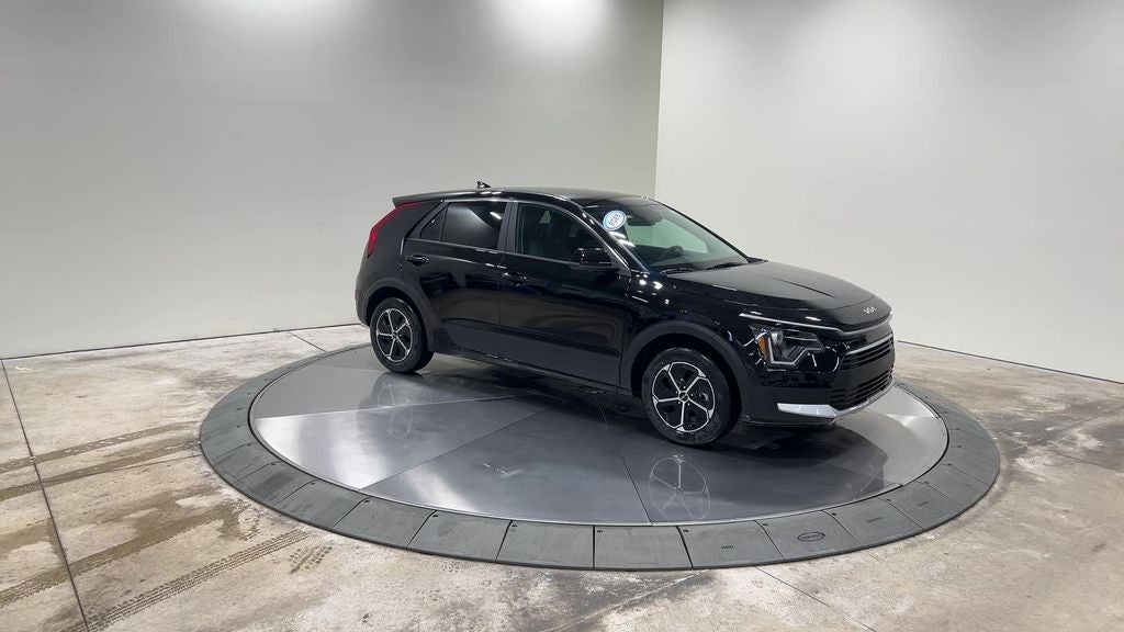 2025 Kia Niro LX