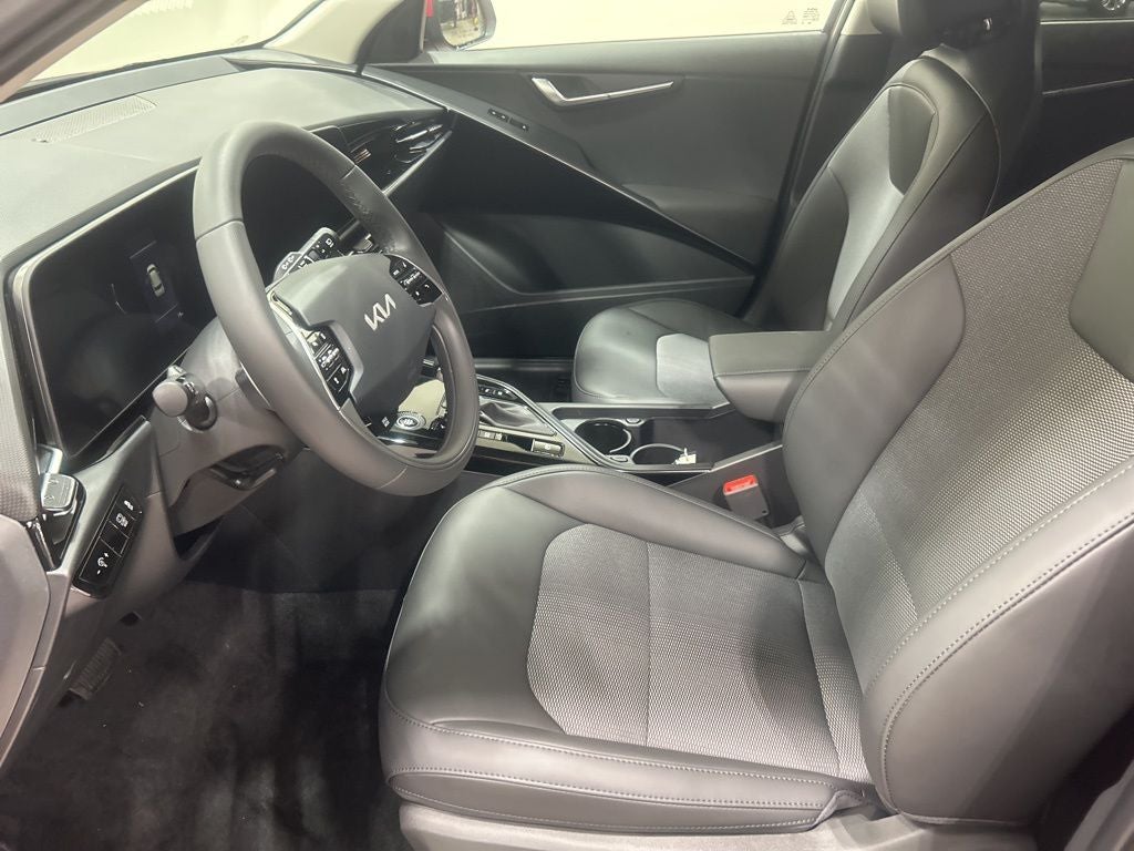 2025 Kia Niro EX