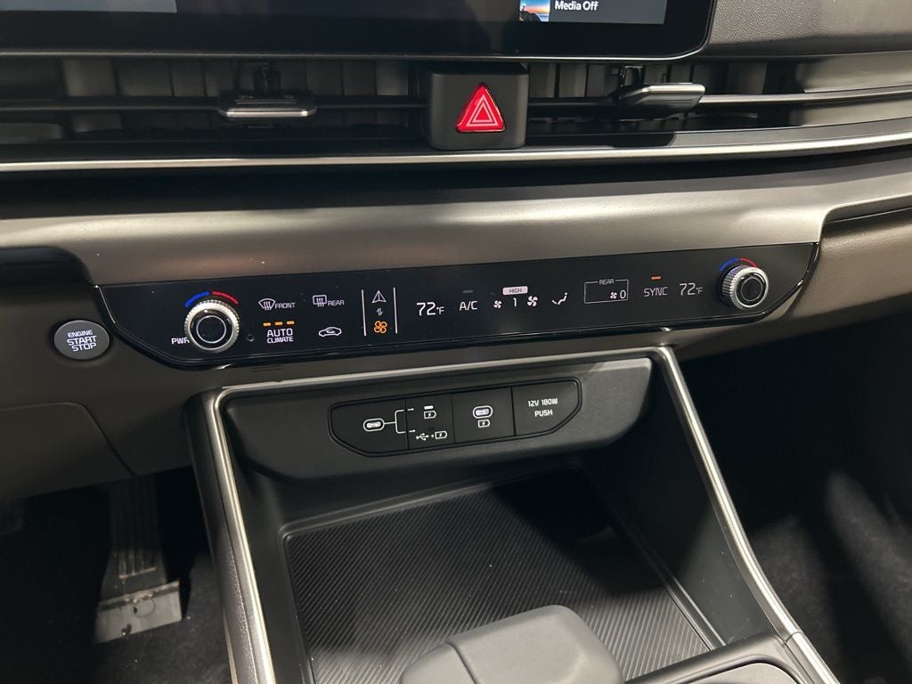 2026 Kia Carnival LXS