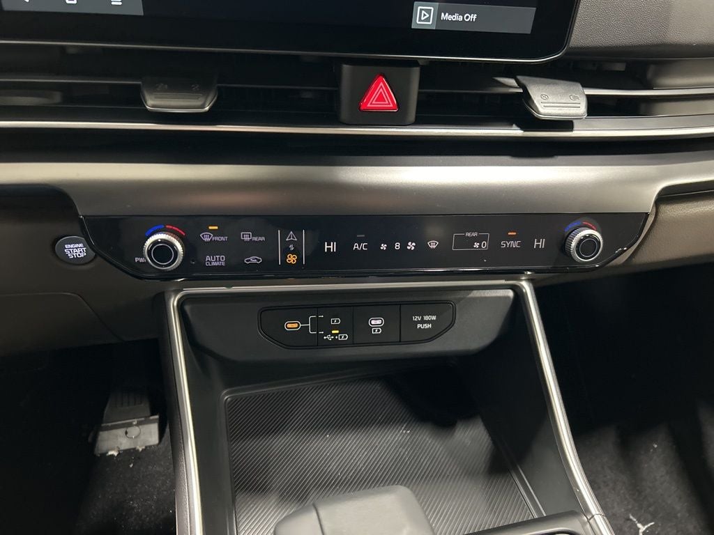 2026 Kia Carnival LXS