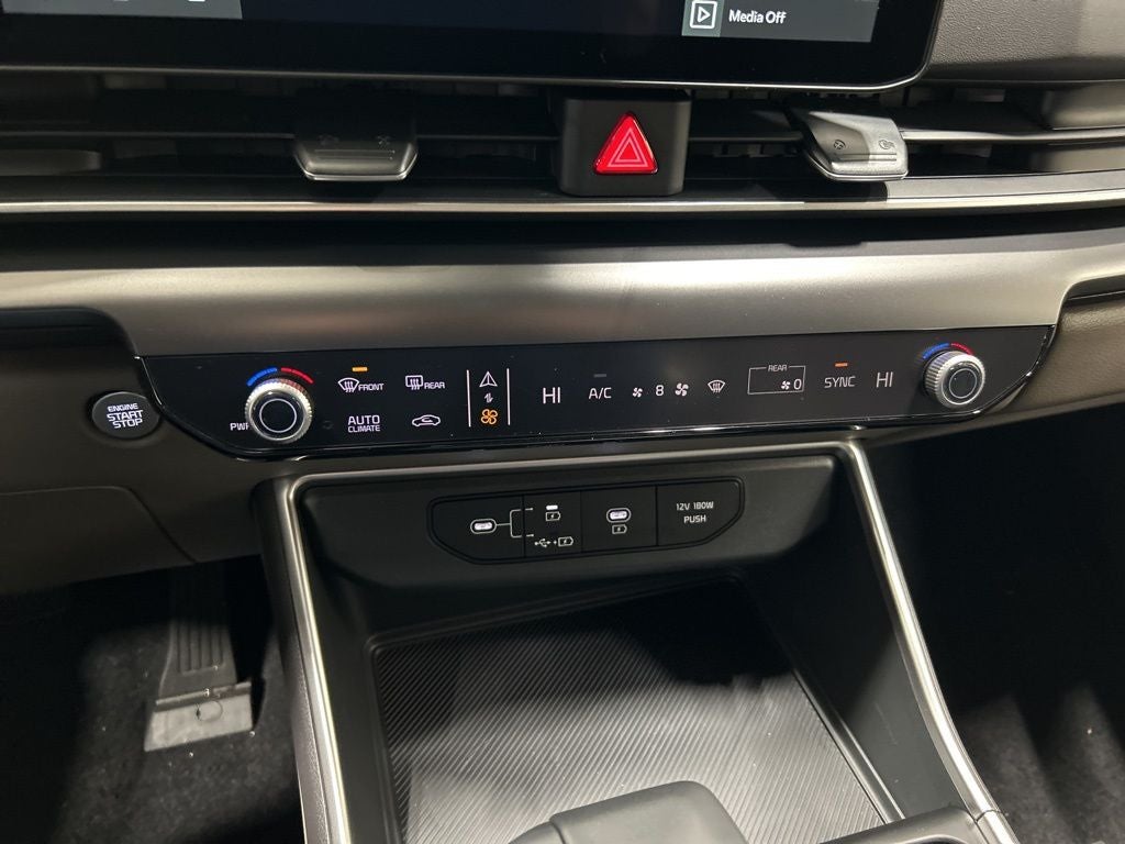 2026 Kia Carnival LXS