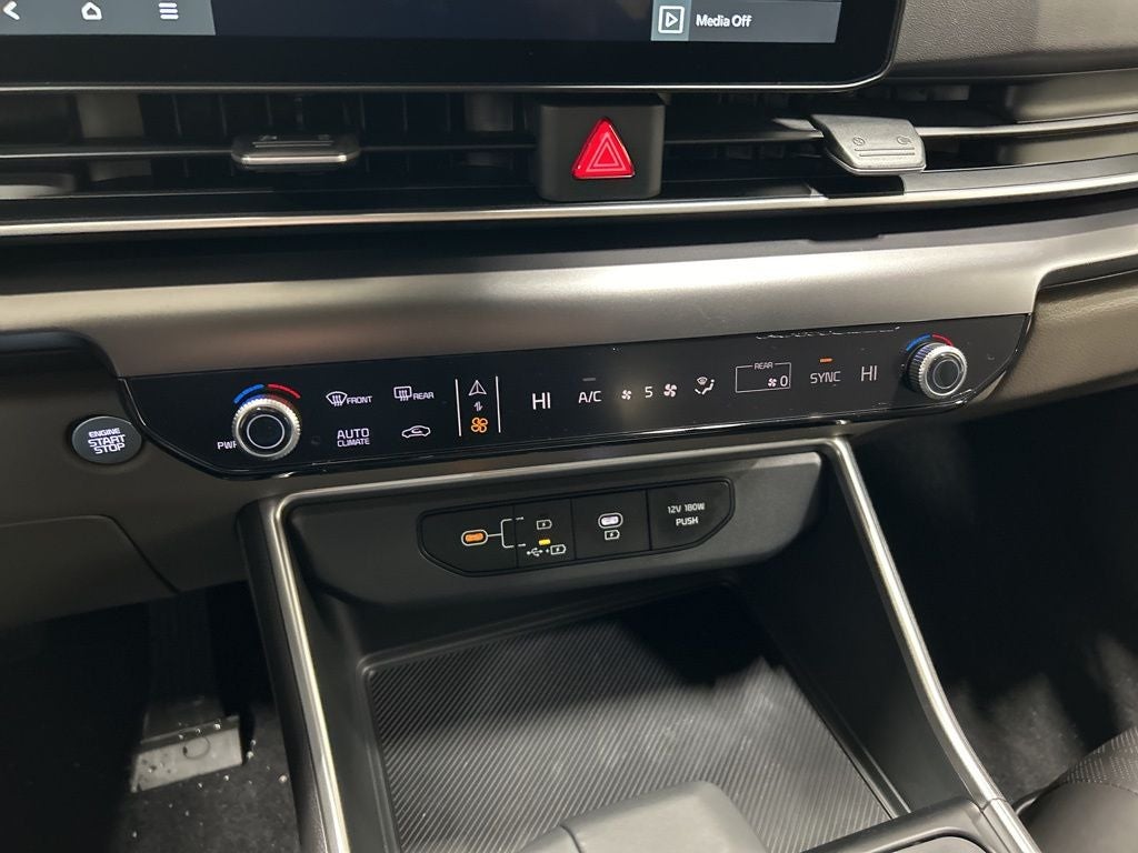 2026 Kia Carnival LXS