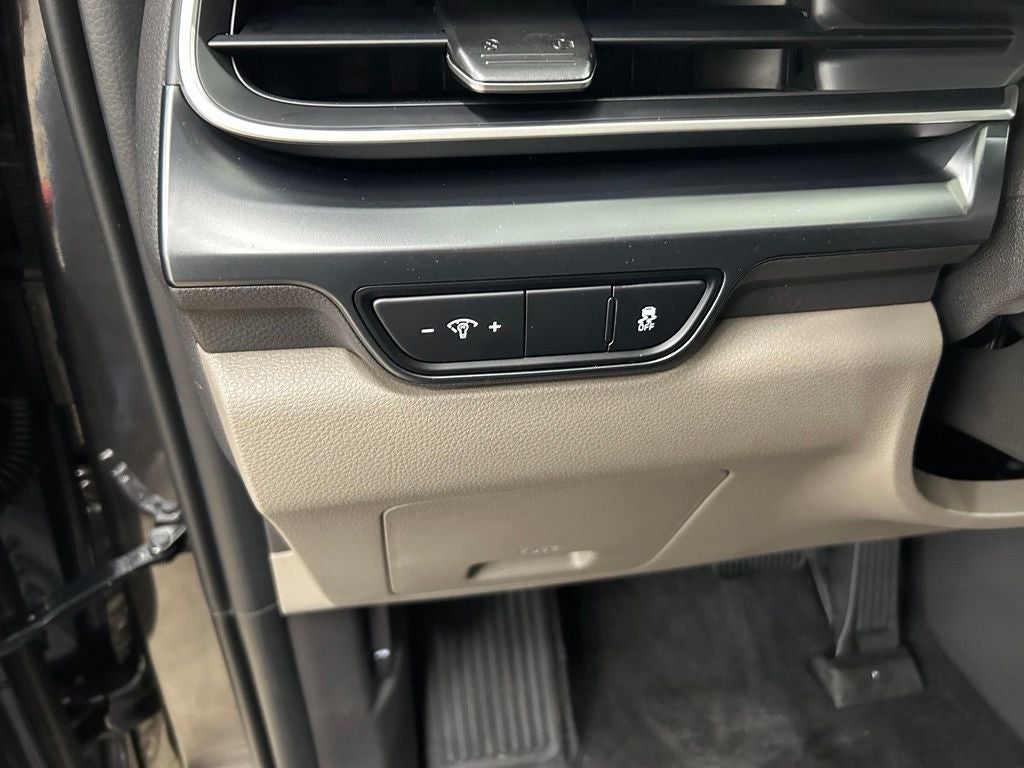 2027 Kia Carnival LXS